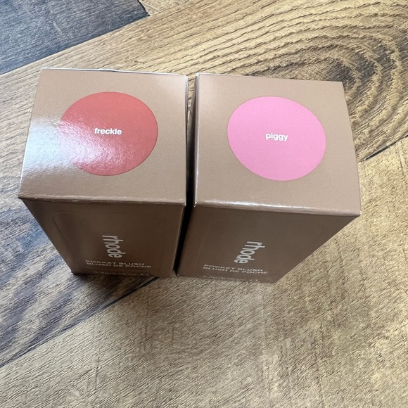 Rhode Blush - Picture 4 of 4